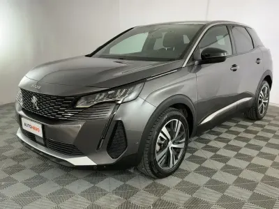 Begagnad Peugeot 3008 Allure 131 HK (96 kW) 2023 Grå SUV