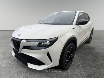 Usata Alfa Romeo Junior Edizione Speciale 136 CV (100 kW) 2024 Bianco / pastello SUV