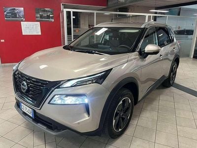 Usata Nissan X-Trail N-Connecta 213 CV (156 kW) 2025 Oro SUV