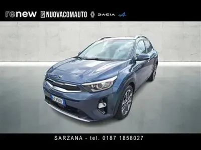 Usata Kia Stonic Style 120 CV (88 kW) 2020 Blu scuro SUV