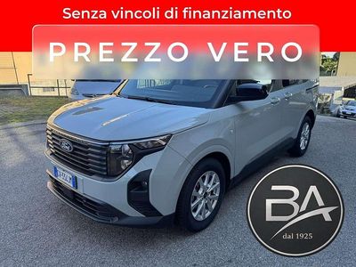 Begagnad Ford Tourneo Titanium 125 HK (91 kW) 2024 Grå Van