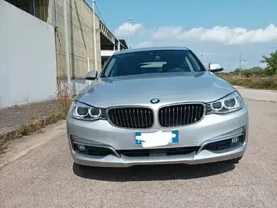Usata BMW 320 Luxury Line 184 CV (135 kW) 2013 Grigio Berlina