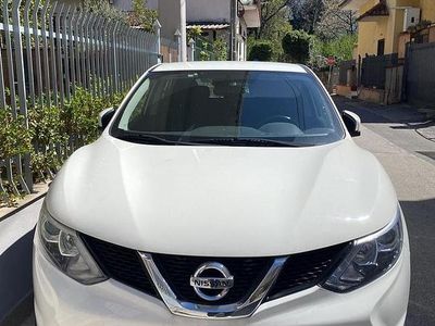Usata Nissan Qashqai 131 CV (96 kW) 2015 Bianco SUV