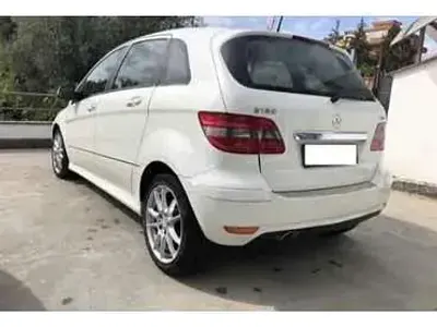 Usata Mercedes B180