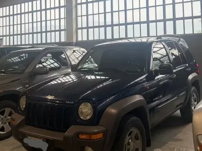 Usata Jeep Cherokee Sport 150 CV (110 kW) 2003 Bluazzurro SUV
