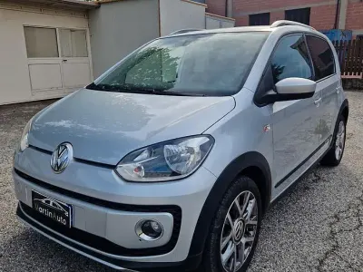 Usata VW up! 75 CV (55 kW) 2015 Grigio Utilitaria