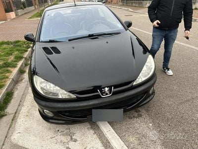 Begagnad Peugeot 206 109 HK (80 kW) 2002 Svart Cab