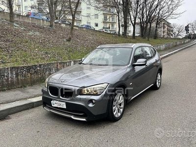 Usata BMW X1 177 CV (130 kW) 2011 Grigio SUV