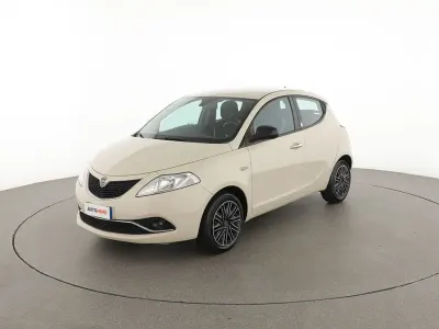 Usata Lancia Ypsilon Gold 70 CV (51 kW) 2015 Beige Utilitaria