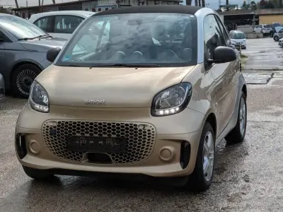 Usata Smart ForTwo Coupé Passion 60 kW (82 CV) 2020 Oro champagne Utilitaria