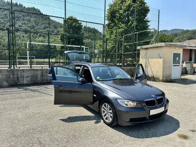 Usata BMW 318 143 CV (105 kW) 2008 Nero Station wagon