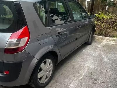 Usata Renault Mégane 64 CV (47 kW) 2005 Marrone Monovolume