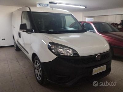 Usata Fiat Doblò 105 CV (77 kW) 2019 Bianco Monovolume
