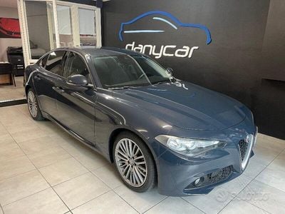 Usata Alfa Romeo Giulia Business 150 CV (110 kW) 2016 Grigio lipari Berlina