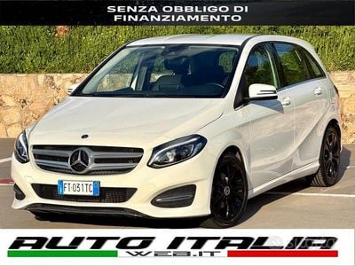 Usata Mercedes B180 122 CV (89 kW) 2018 Bianco Monovolume