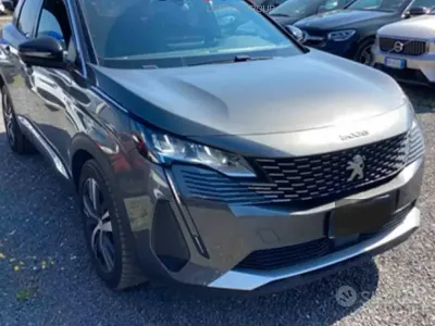 Usata Peugeot 3008 Allure 131 CV (96 kW) 2023 Grigio SUV