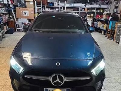 Usata Mercedes A180 Executive 116 CV (85 kW) 2019 Blu/azzurro Berlina
