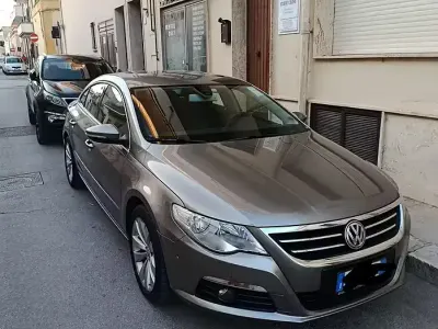 Usata VW Passat 2009 Grigio Coupé