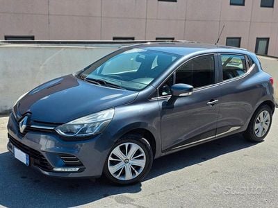 Usata Renault Clio IV Zen 75 CV (55 kW) 2016 Grigio Berlina