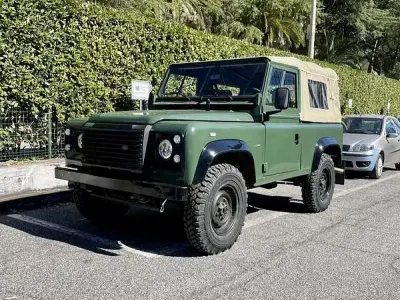 Usata Land Rover Defender 113 CV (83 kW) 1991 SUV