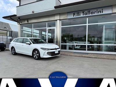 Usata VW Passat Business 150 CV (110 kW) 2024 Pure white Station wagon