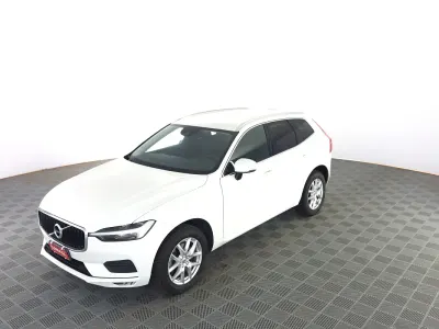 Usata Volvo XC60 Momentum 197 CV (144 kW) 2021 Ice white SUV