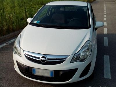 Usata Opel Corsavan 75 CV (55 kW) 2011 Bianco Utilitaria
