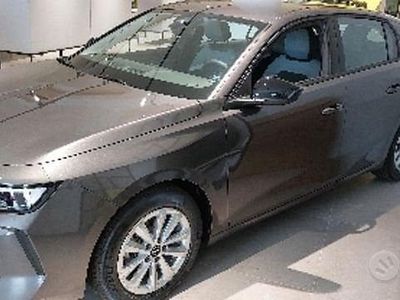 Nuova Opel Astra Edition 110 CV (80 kW) 2025 Grigio Berlina