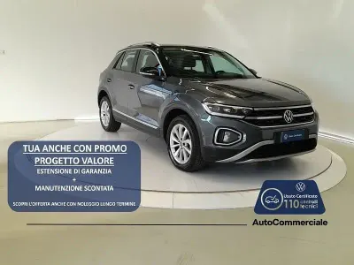 Usata VW T-Roc Style 116 CV (85 kW) 2025 Grigio scuro SUV