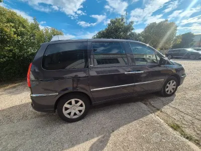 Usata Peugeot 807 136 CV (100 kW) 2010 Monovolume