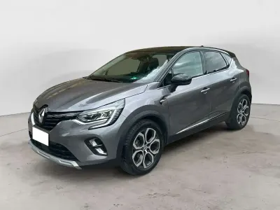 Usata Renault Captur Intens 101 CV (74 kW) 2023 Grigio SUV