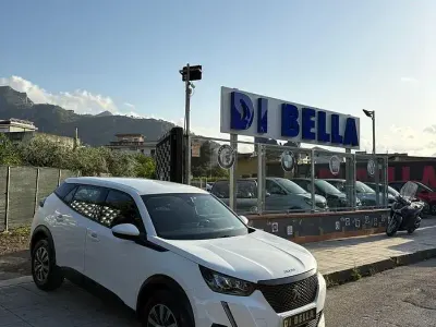 Usata Peugeot 2008 102 CV (75 kW) 2022 Nero SUV