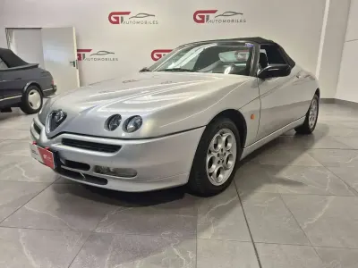 Usata Alfa Romeo Spider 144 CV (105 kW) 1999 Argento Cabrio