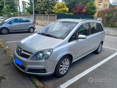 Usata Opel Zafira 120 CV (88 kW) 2007 Grigio Monovolume
