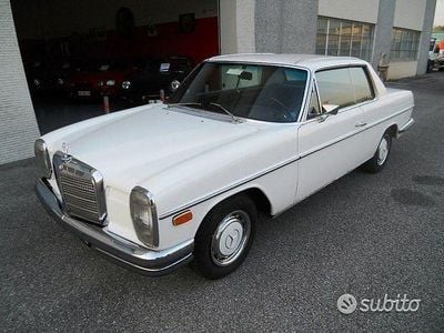 Begagnad Mercedes 250 131 HK (96 kW) 1970 Vit Sportkupé