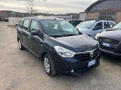 Usata Dacia Lodgy Prestige 85 CV (62 kW) 2015 Blu Monovolume