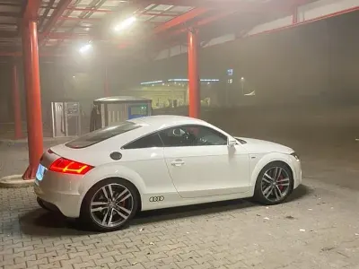Usata Audi TT 170 CV (125 kW) 2010 Bianco Coupé