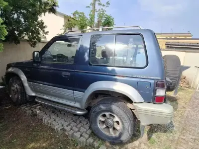 Usata Mitsubishi Pajero 1995 Bluazzurro SUV