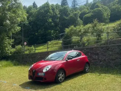 Usata Alfa Romeo MiTo 79 CV (58 kW) 2011 Rosso Utilitaria