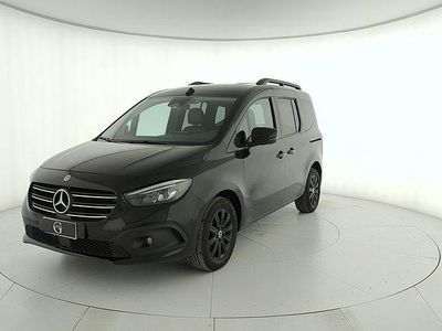 Usata Mercedes T180 89 CV (65 kW) 2024 Nero Monovolume