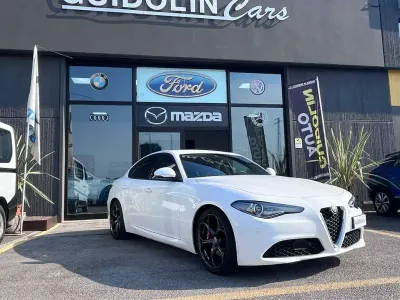 Usata Alfa Romeo Giulia Super 200 CV (147 kW) 2017 Bianco Berlina
