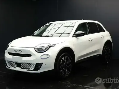Nuova Fiat 600 La Prima 145 CV (106 kW) 2025 Bianco SUV