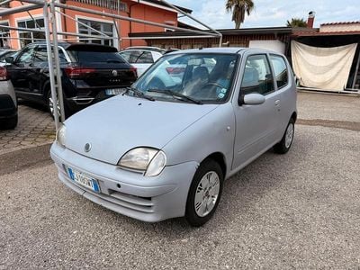 Usata Fiat 600 Comfort 54 CV (39 kW) 2003 Grigio Berlina