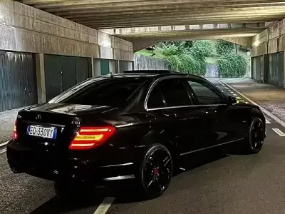 Gebraucht Mercedes C220 170 PS (125 kW) 2011 Schwarz Limousine