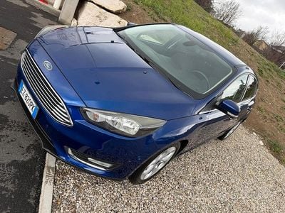 Usata Ford Focus Titanium 95 CV (69 kW) 2015 Blu Berlina