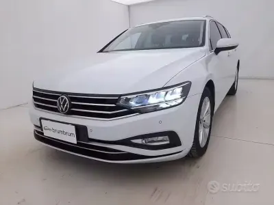 Usata VW Passat Business 150 CV (110 kW) 2022 Bianco Station wagon