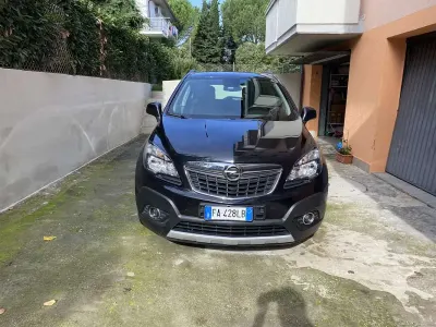 Usata Opel Mokka 140 CV (102 kW) 2015 Nero SUV