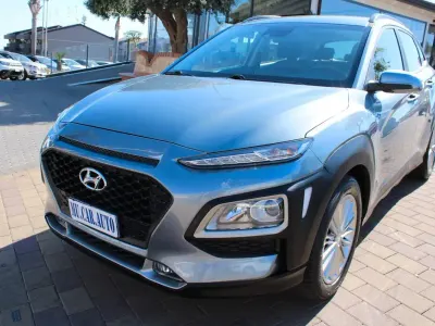 Usata Hyundai Kona Xpossible 120 CV (88 kW) 2017 Argento SUV
