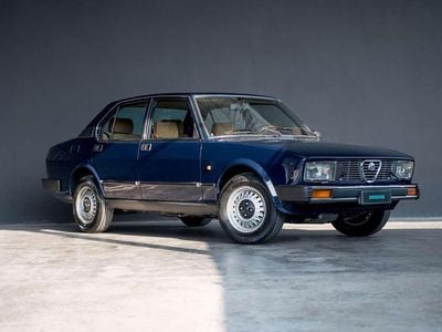 Usata Alfa Romeo Alfetta 129 CV (94 kW) 1982 Blu/azzurro Berlina