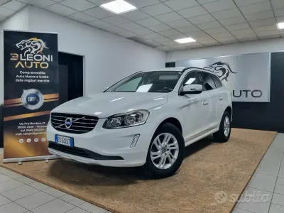 Occasion Volvo XC60 Momentum 181 ch (133 kW) 2014 Blanc SUV